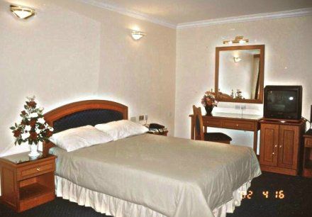 Hotel Sentosa Kuala Belait Экстерьер фото